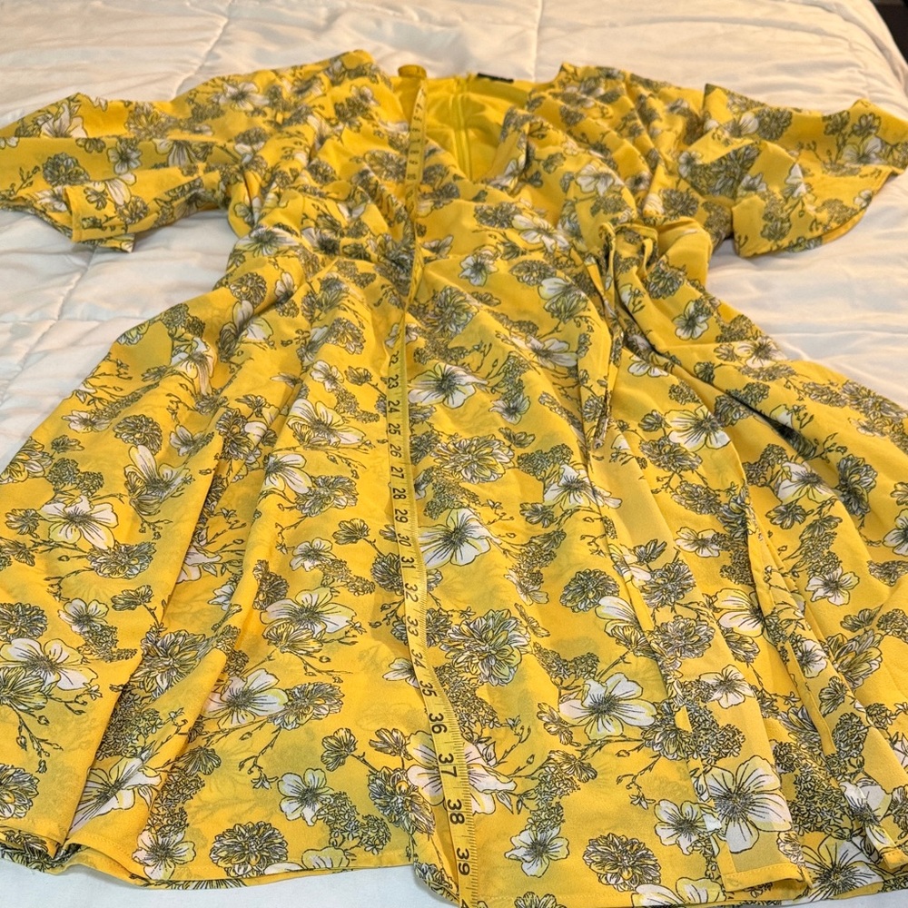 Torrid Yellow Floral Women’s Dress - Picture 9 of 11